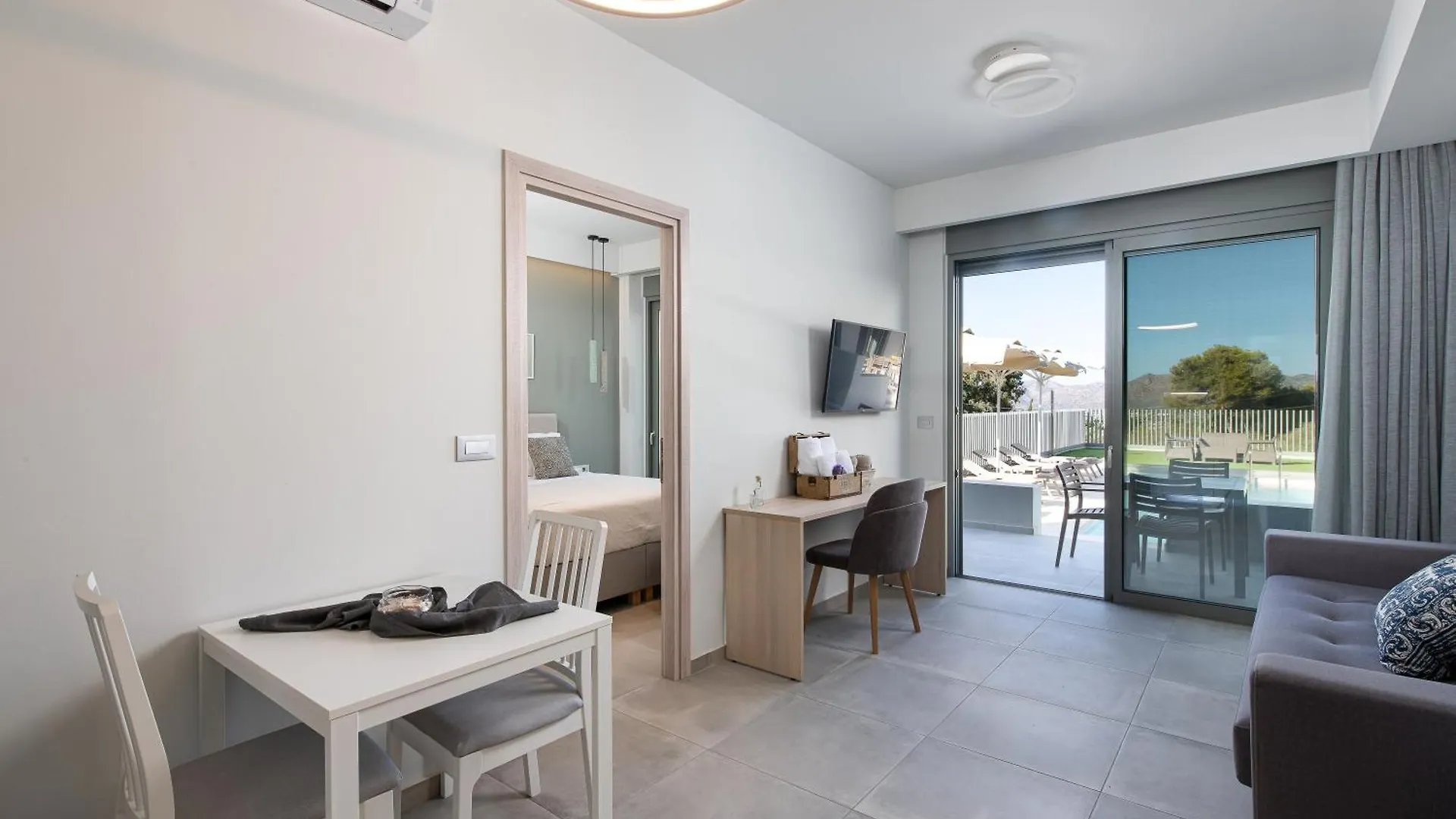 Heliades Residence Kounoupidhianá